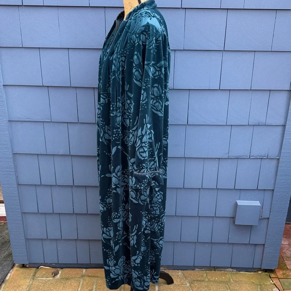 Jasmine Rose Elegant Teal Floral Robe velvet small NWOT